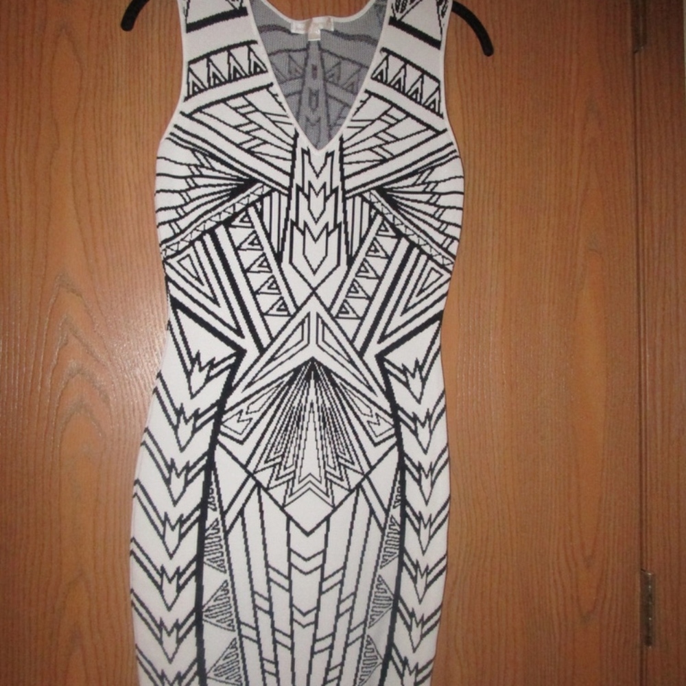 DRESS - Picture 2 of 2